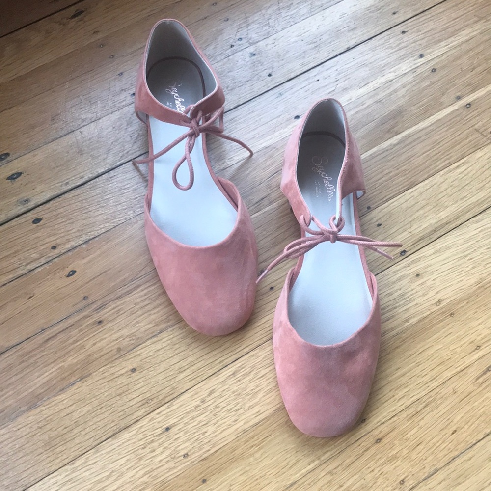 Seychelles Ankle Tie Flats - Size 9